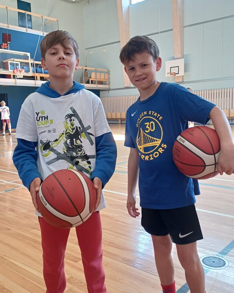 tule trenni tule trenni